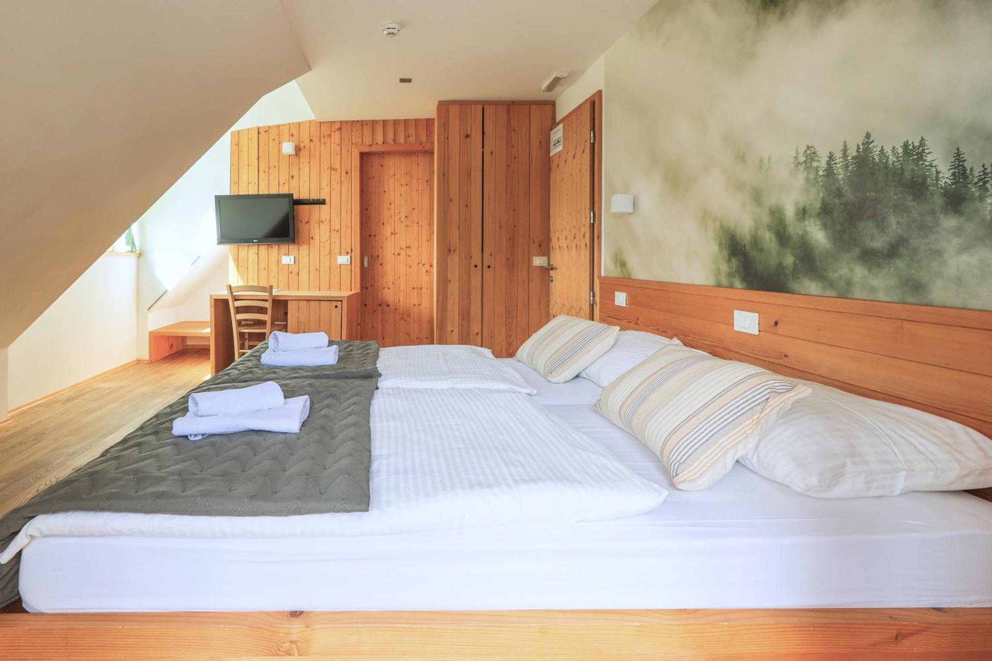 Hotel Jelka Pokljuka Горелєк Екстер'єр фото